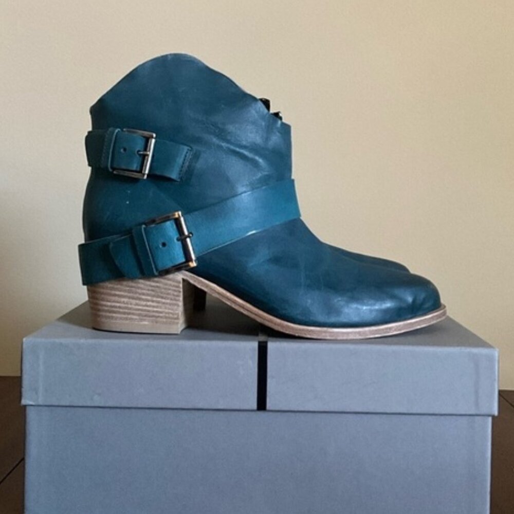 NWT - Vic - Blue Boots with Buckles - Size EU 39 / US 9 **They fit like size 8**